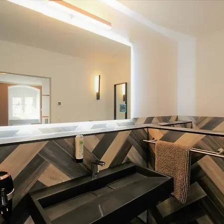 Hotel Mh Lamm 4*