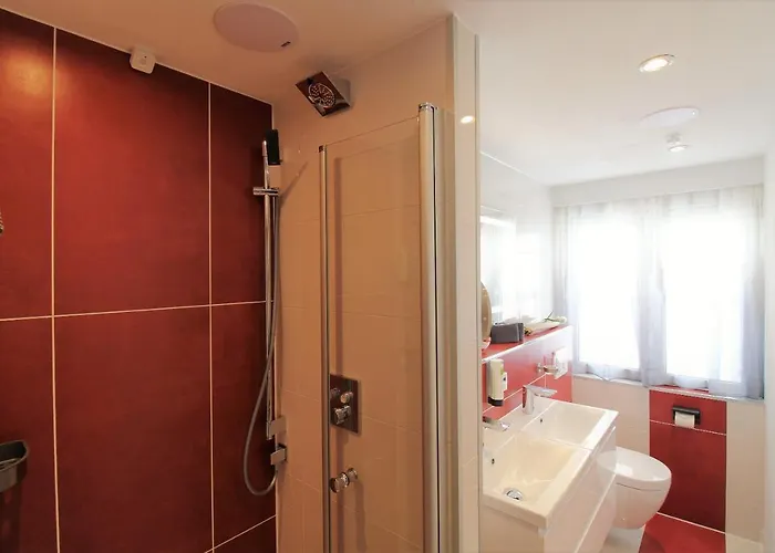 Mh Lamm ホテル ロットヴァイル